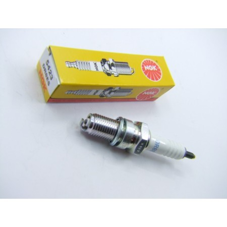 Service Moto Pieces|Bougie - NGK - DR-8-ES   -   (DR8ES)|Bougie|4,40 €