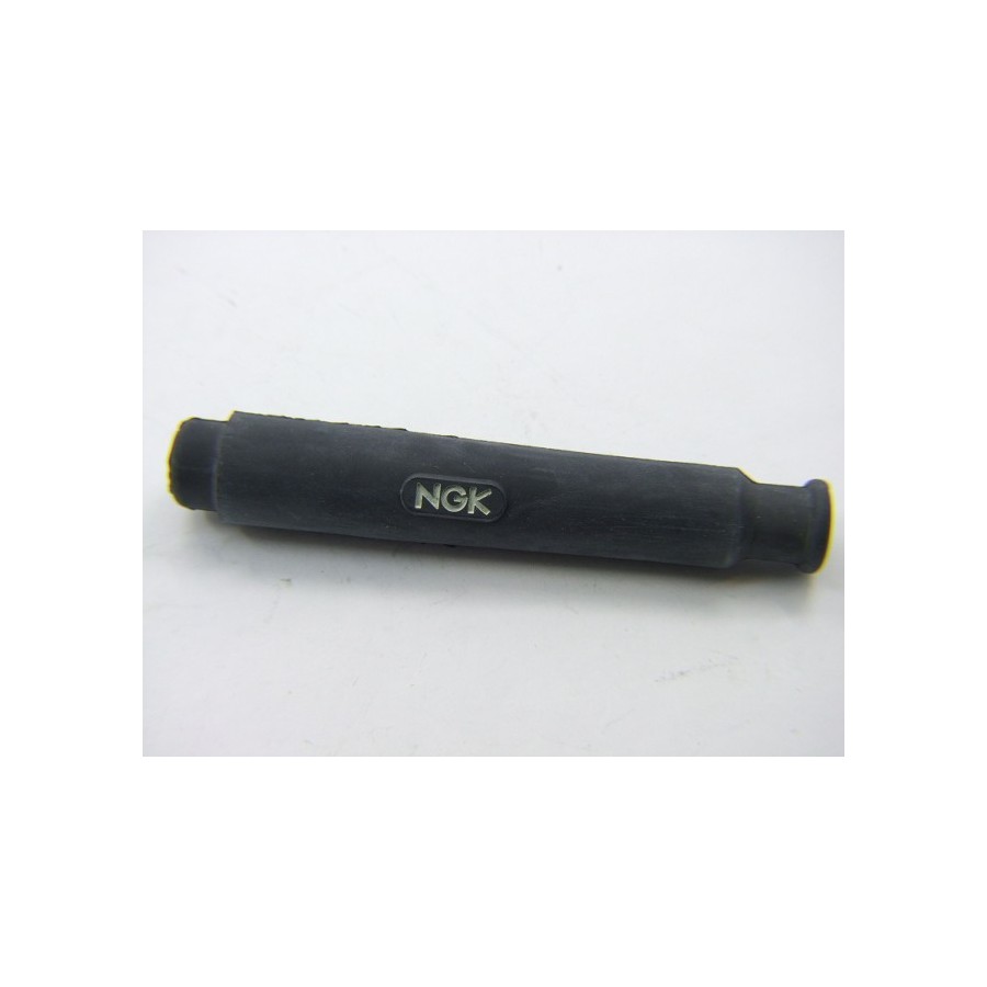 Service Moto Pieces|Anti-parasite - NGK SD-05-FM - 180° - silicone noir - (SD05F)|AntiParasite|12,10 €