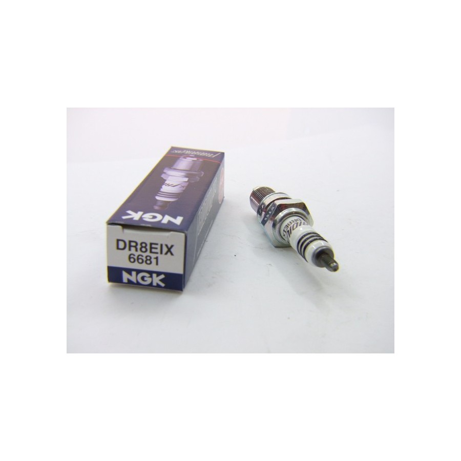 Service Moto Pieces|Bougie - NGK - D-9-EA - (D9EA)|Bougie|4,30 €