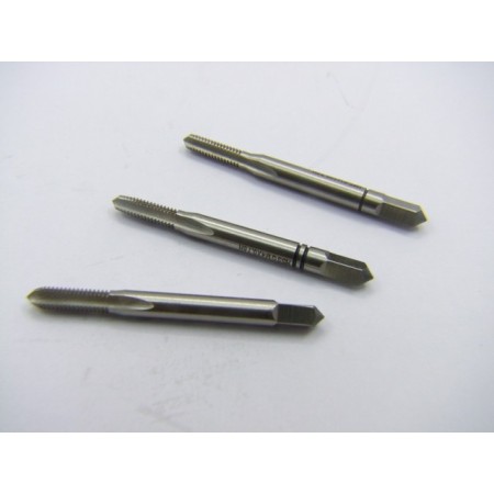 Service Moto Pieces|Taraud - a main - M4 x0.70 - (M4x0.70)|Taraud|15,90 €