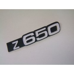 Cache latéral - logo - Kawasaki - Z650  (B1-B2) - 56018-257
