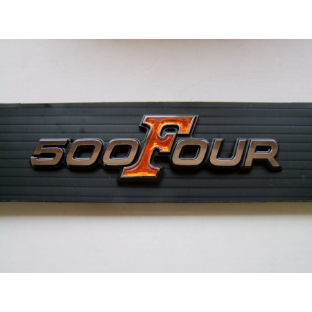 Carter lateraux - Embleme 500 Four - logo