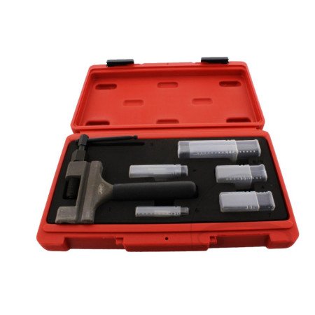 Distribution - Rive/Derive chaine - Appareil de sertissage .