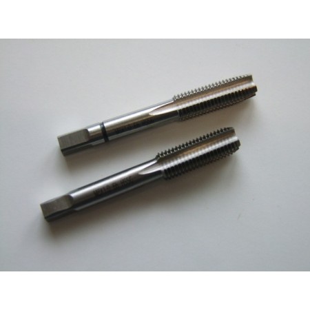 Taraud - a main - M8 x1.00 - (filetage Etrier de frein)
