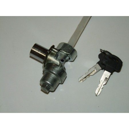 Reservoir - robinet essence - M16 x1.50 - Avec fermeture a clef